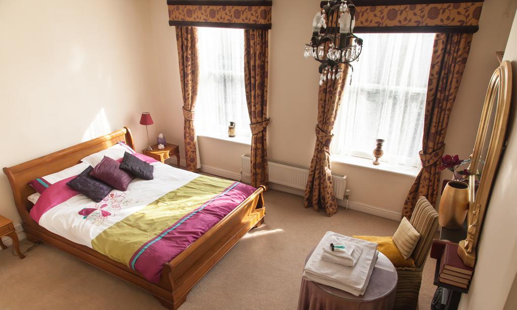 リミントン Wisteria House Bed & Breakfast エクステリア 写真