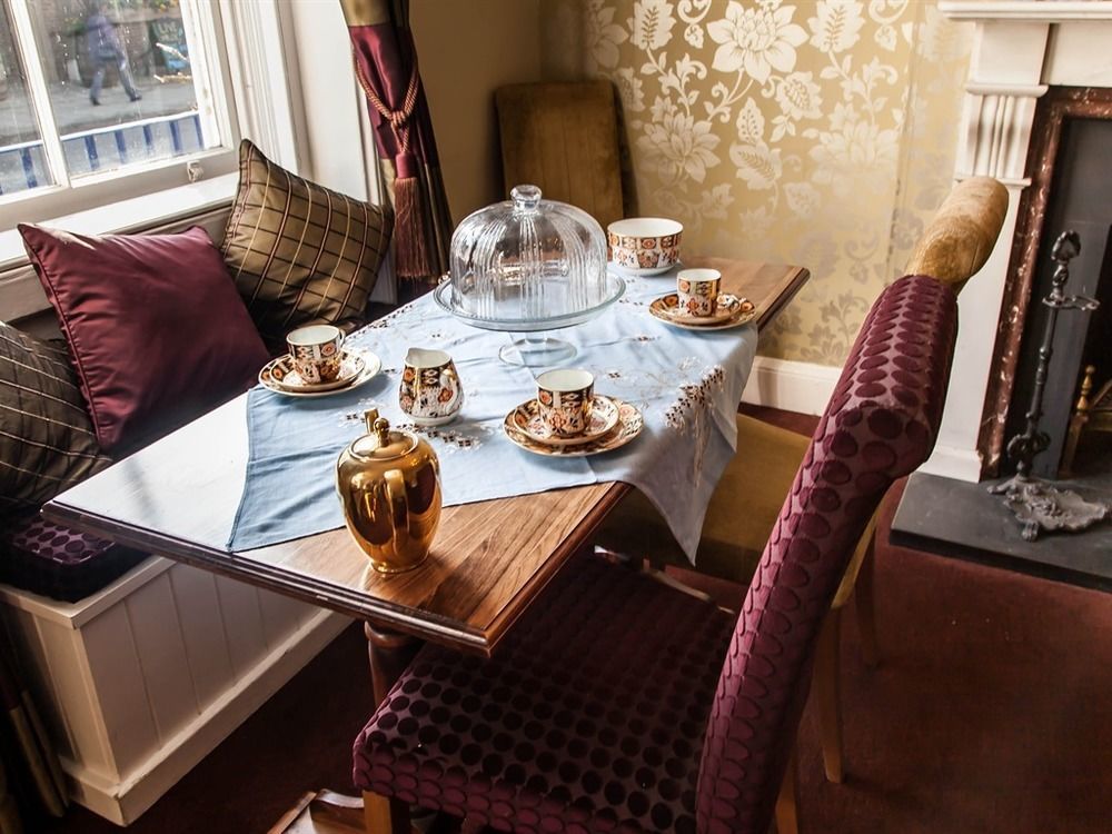リミントン Wisteria House Bed & Breakfast エクステリア 写真
